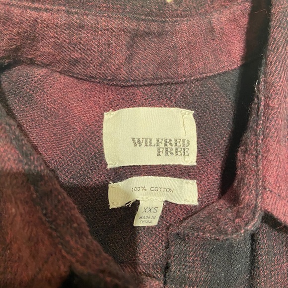 Aritizia Wilfred Flannel Red Checkered Top - Picture 6 of 9